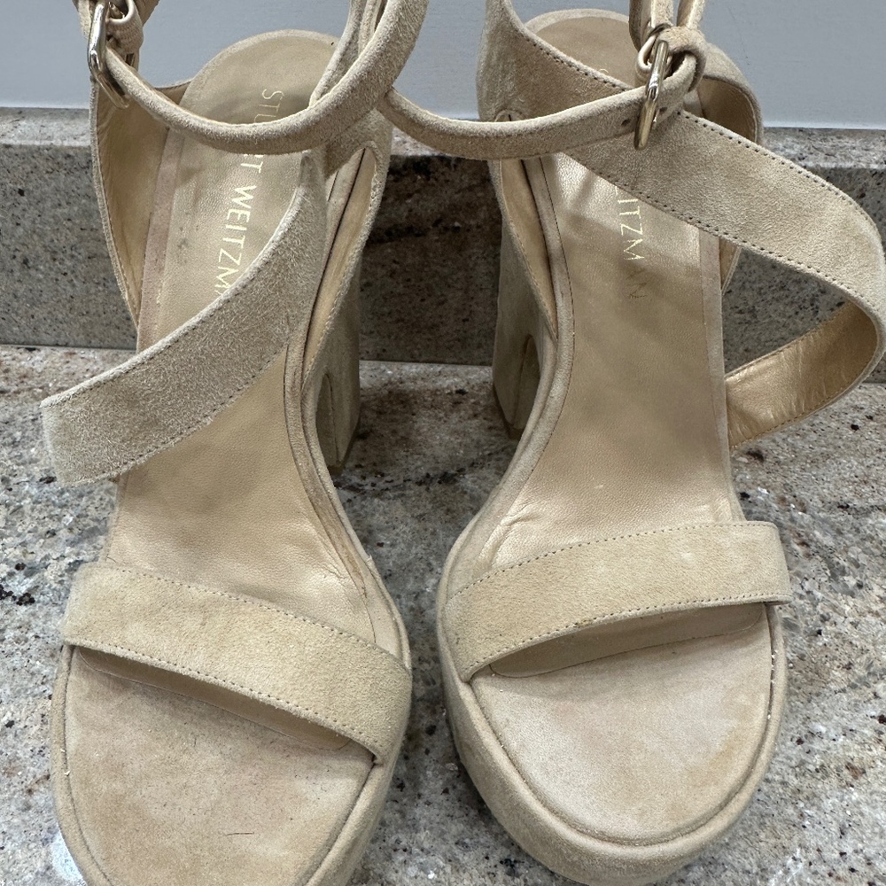 Stuart Weitzman Suede Heels - Picture 2 of 9